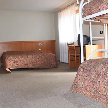 Garni Goccia D'oro Hotel *